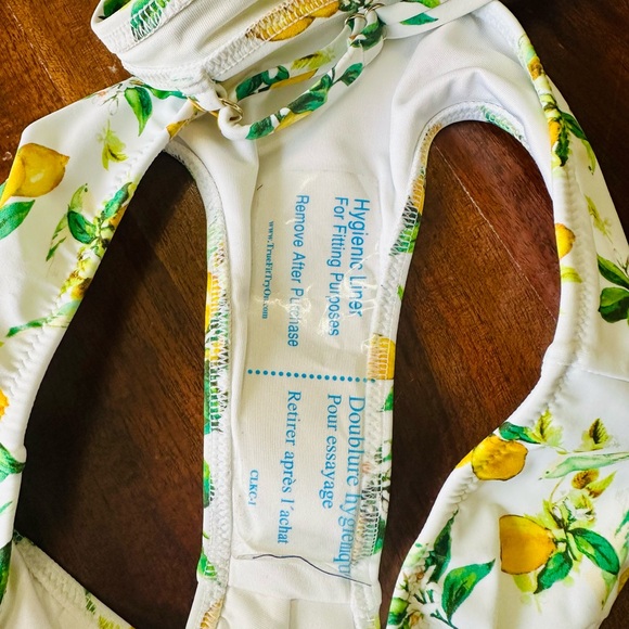 Victoria’s Secret White & Yellow Lemon Bombshell Bra Bikini - Picture 10 of 11